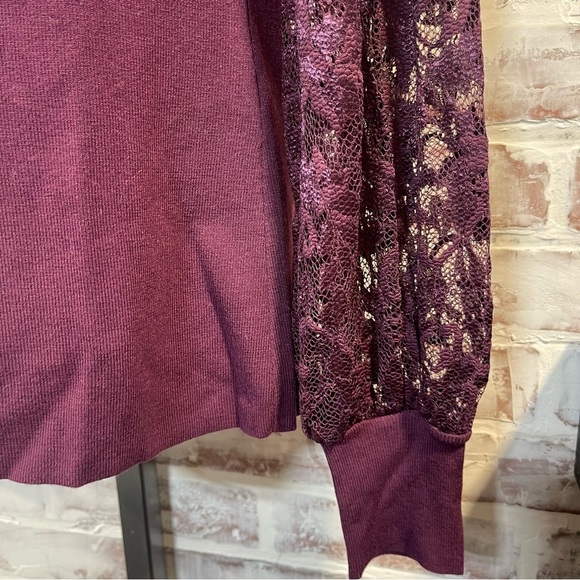 White House black market Elegant Purple Lace Sleeve Top medium - Picture 3 of 6